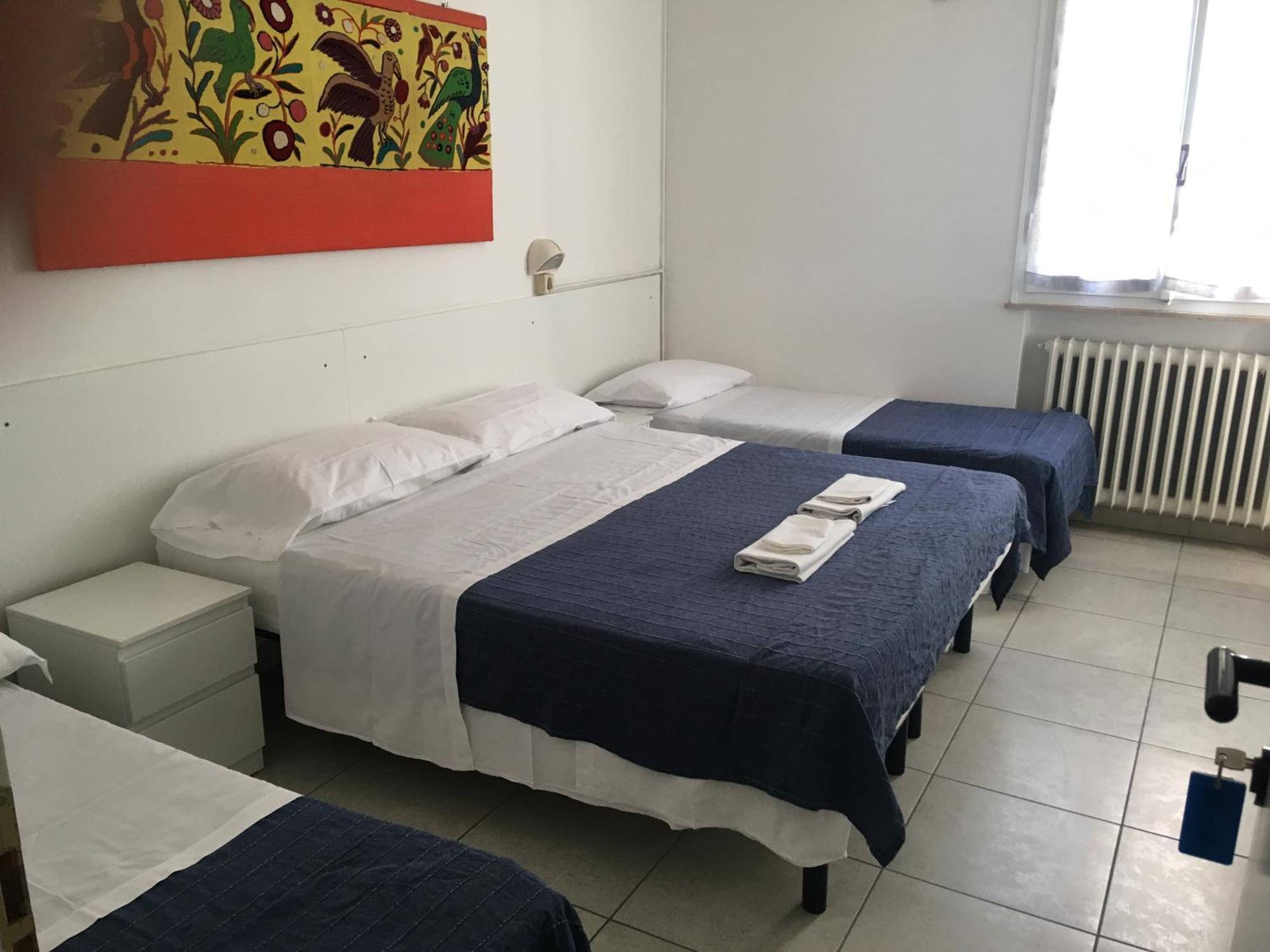 Hotel Maddalena Marina di Ravenna Bilik gambar