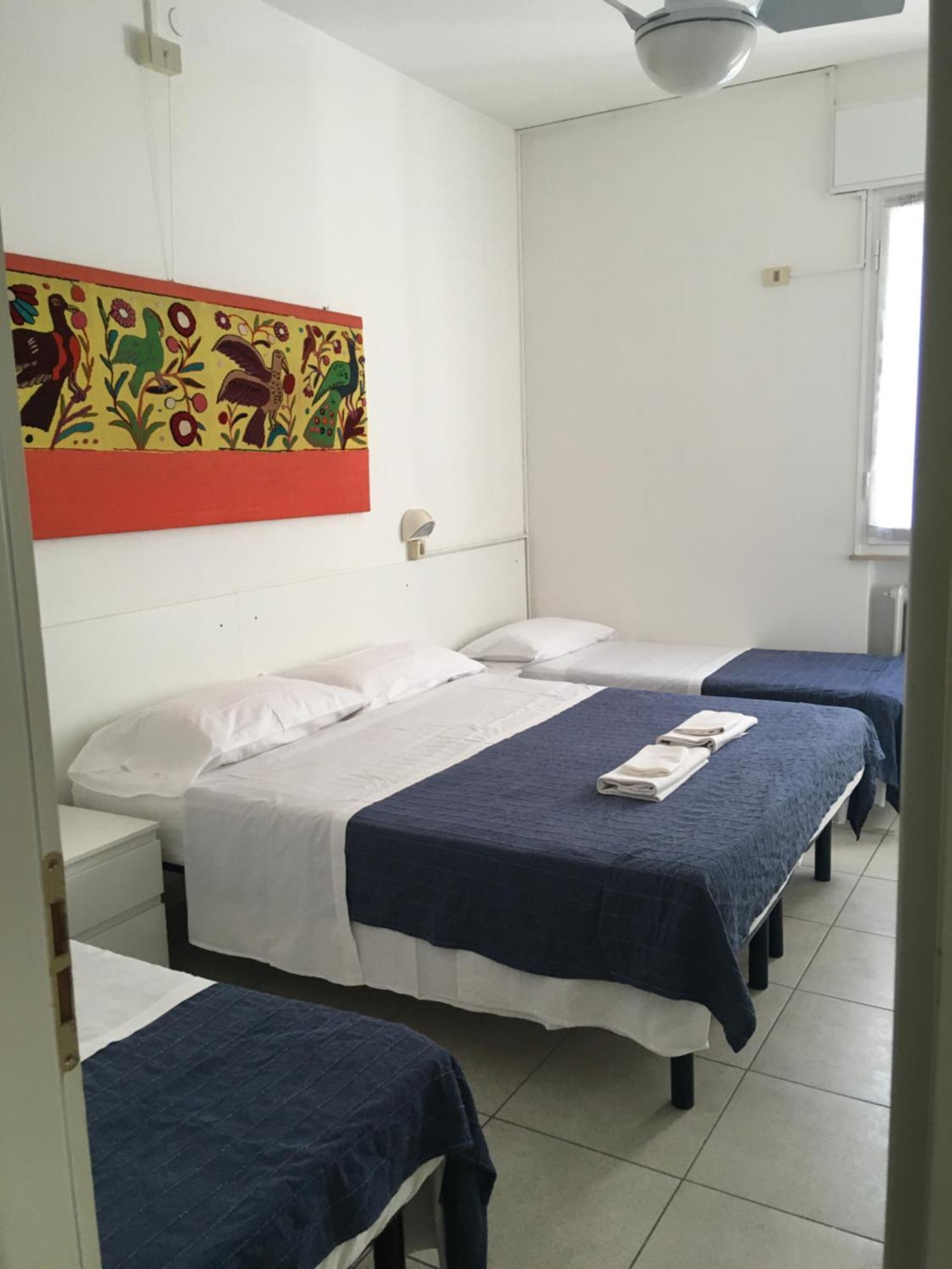 Hotel Maddalena Marina di Ravenna Bilik gambar
