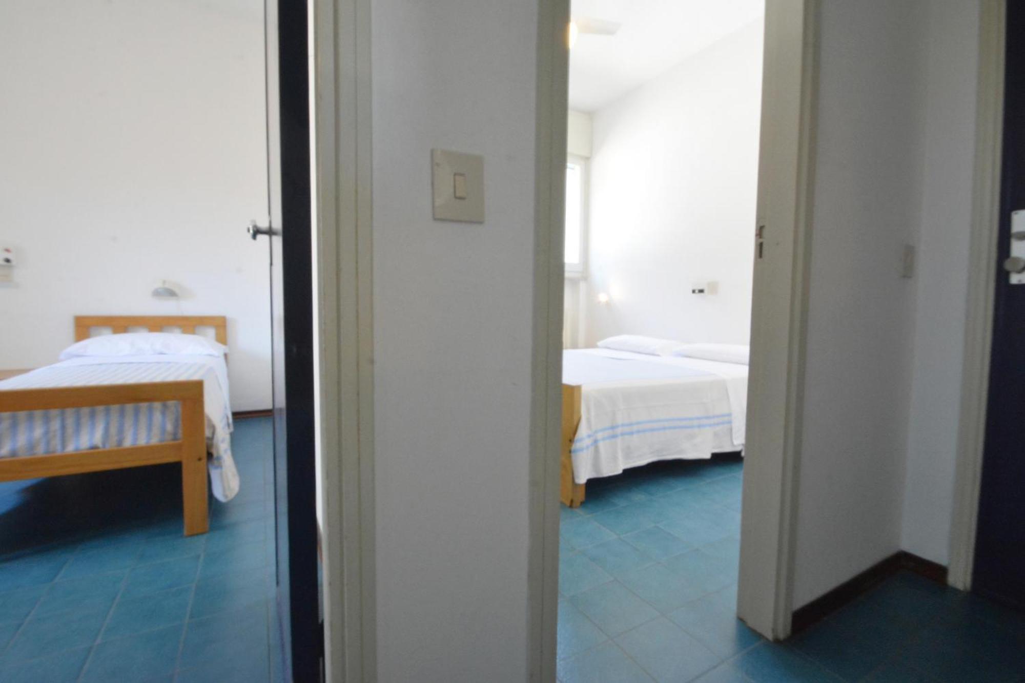 Hotel Maddalena Marina di Ravenna Bilik gambar